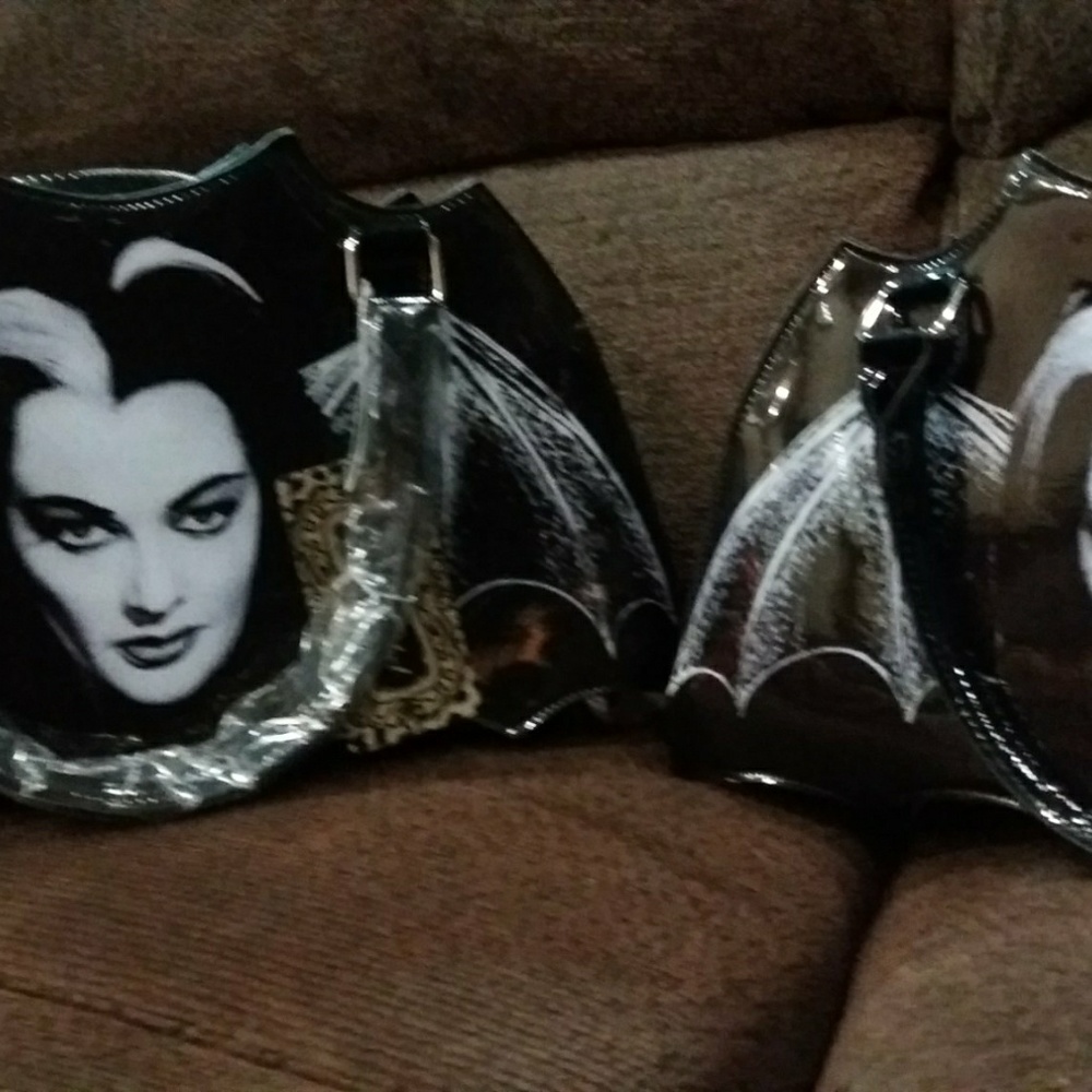 LILLI MUNSTER GOTHIC STYLE SATCHEL